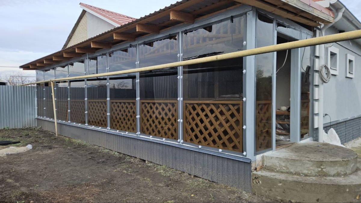 Мягкие двери для террас ресторанов Эконом